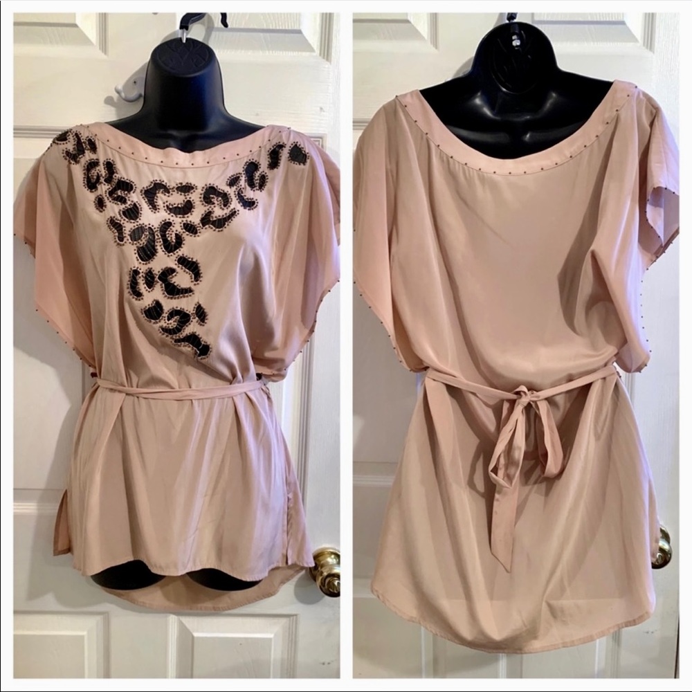 Bebe Winged-Sleeved Tunic | Size: S